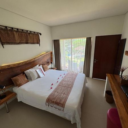 Villa Karingal Senggigi Eksteriør billede