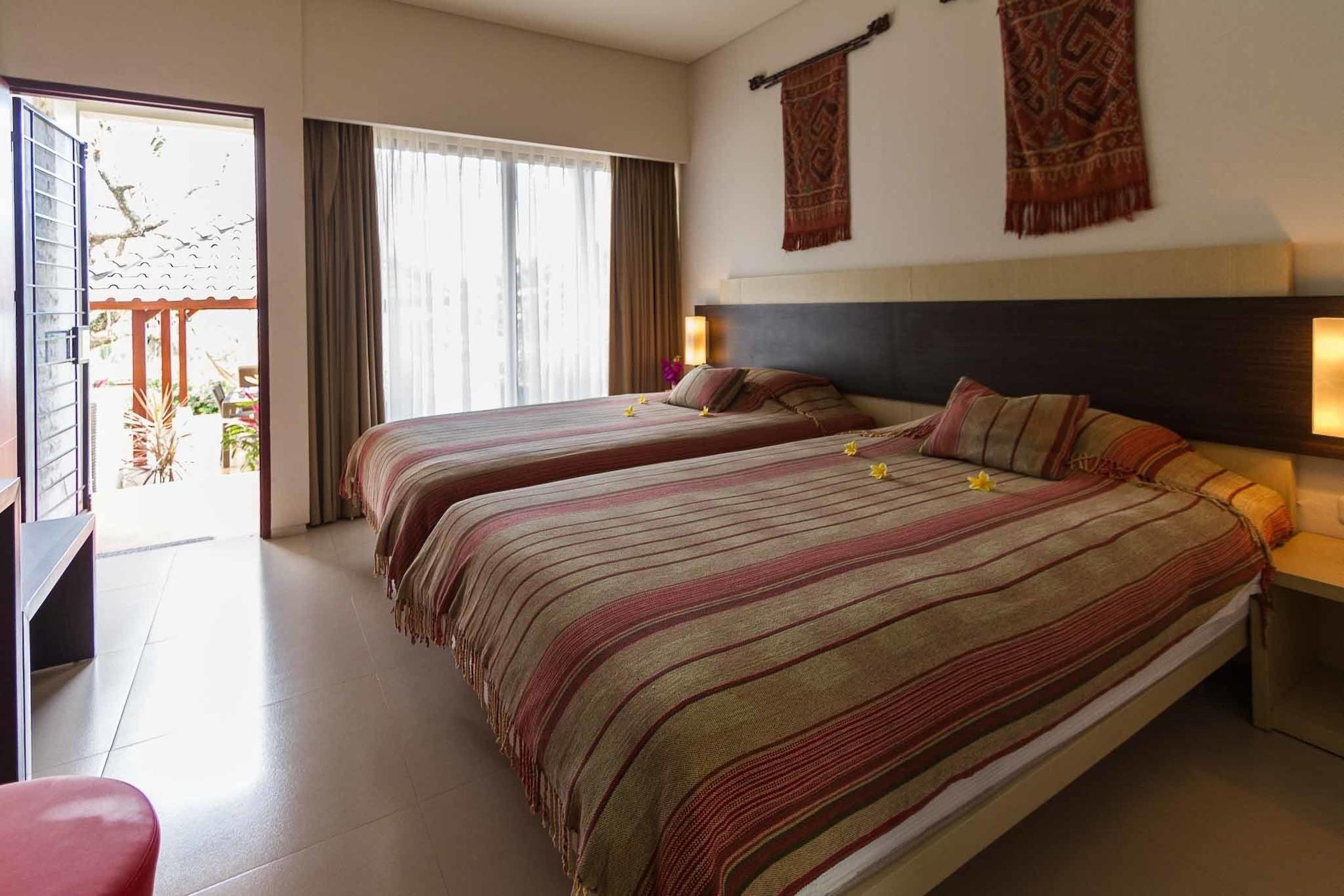 Villa Karingal Senggigi Eksteriør billede