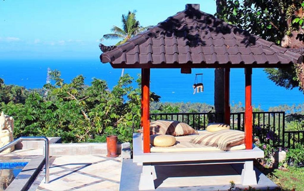 Villa Karingal Senggigi Eksteriør billede