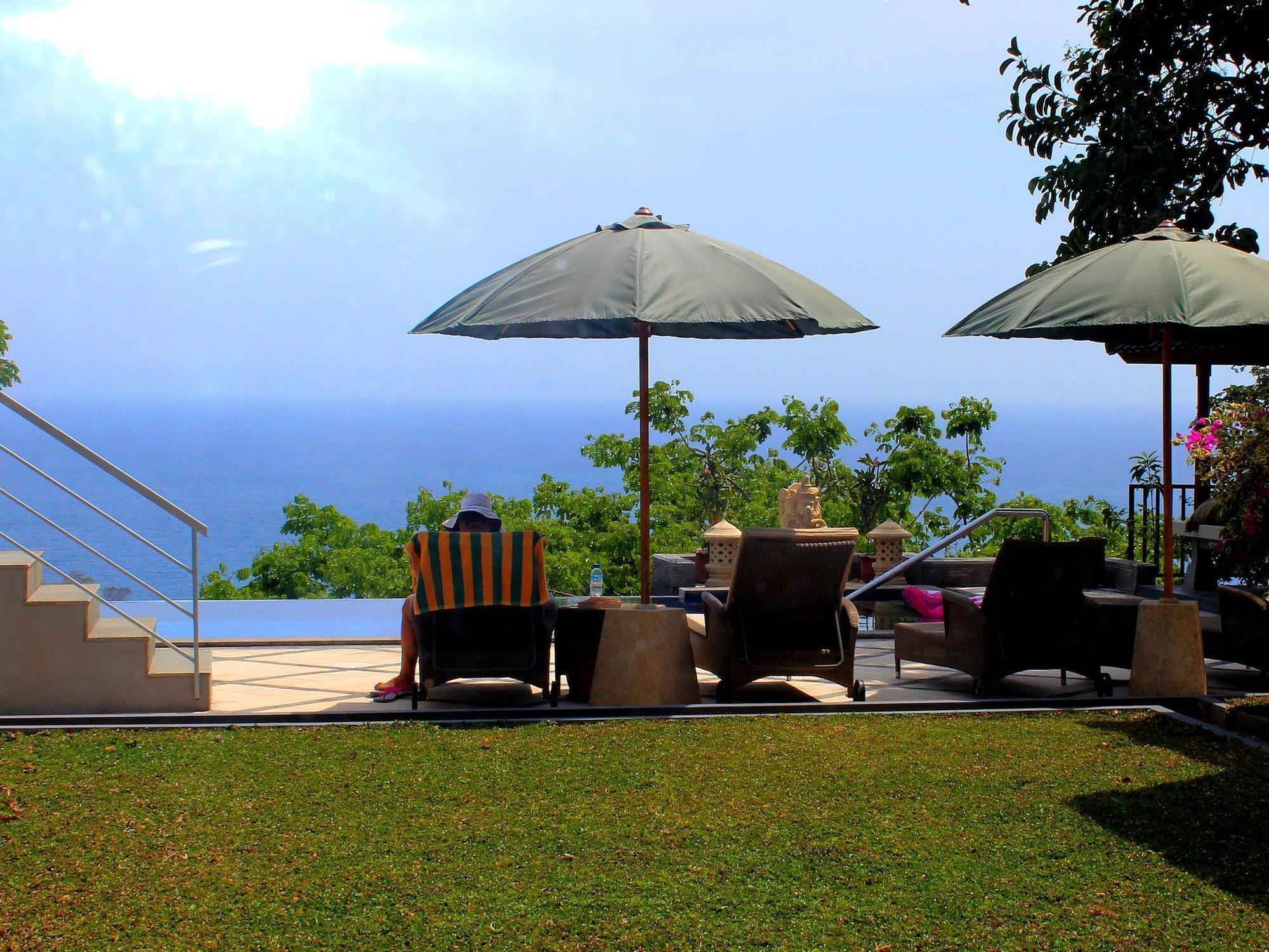 Villa Karingal Senggigi Eksteriør billede