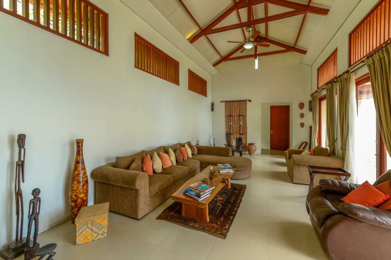 Villa Karingal Senggigi Eksteriør billede